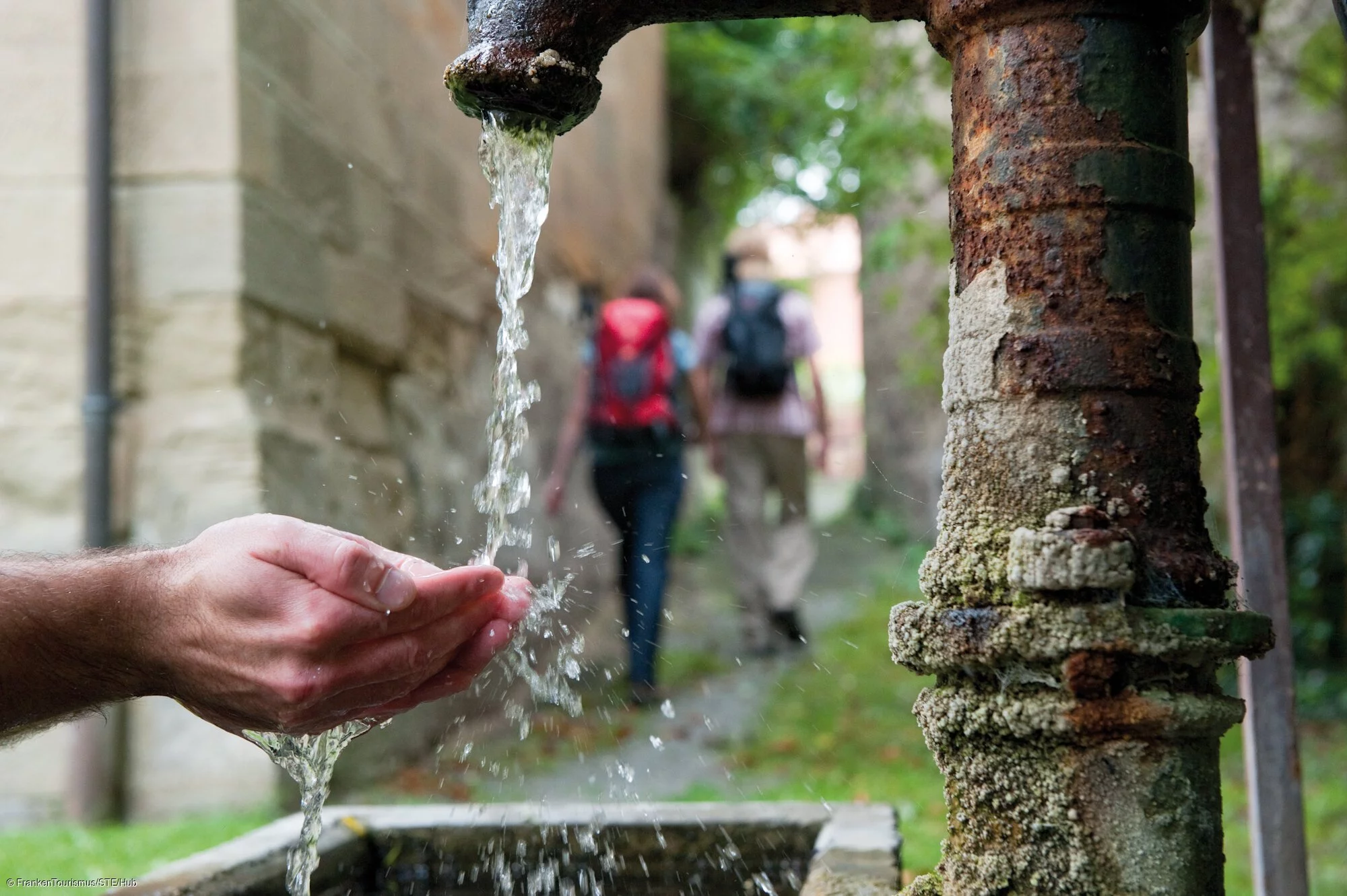 Wanderer am Brunnen, Castell