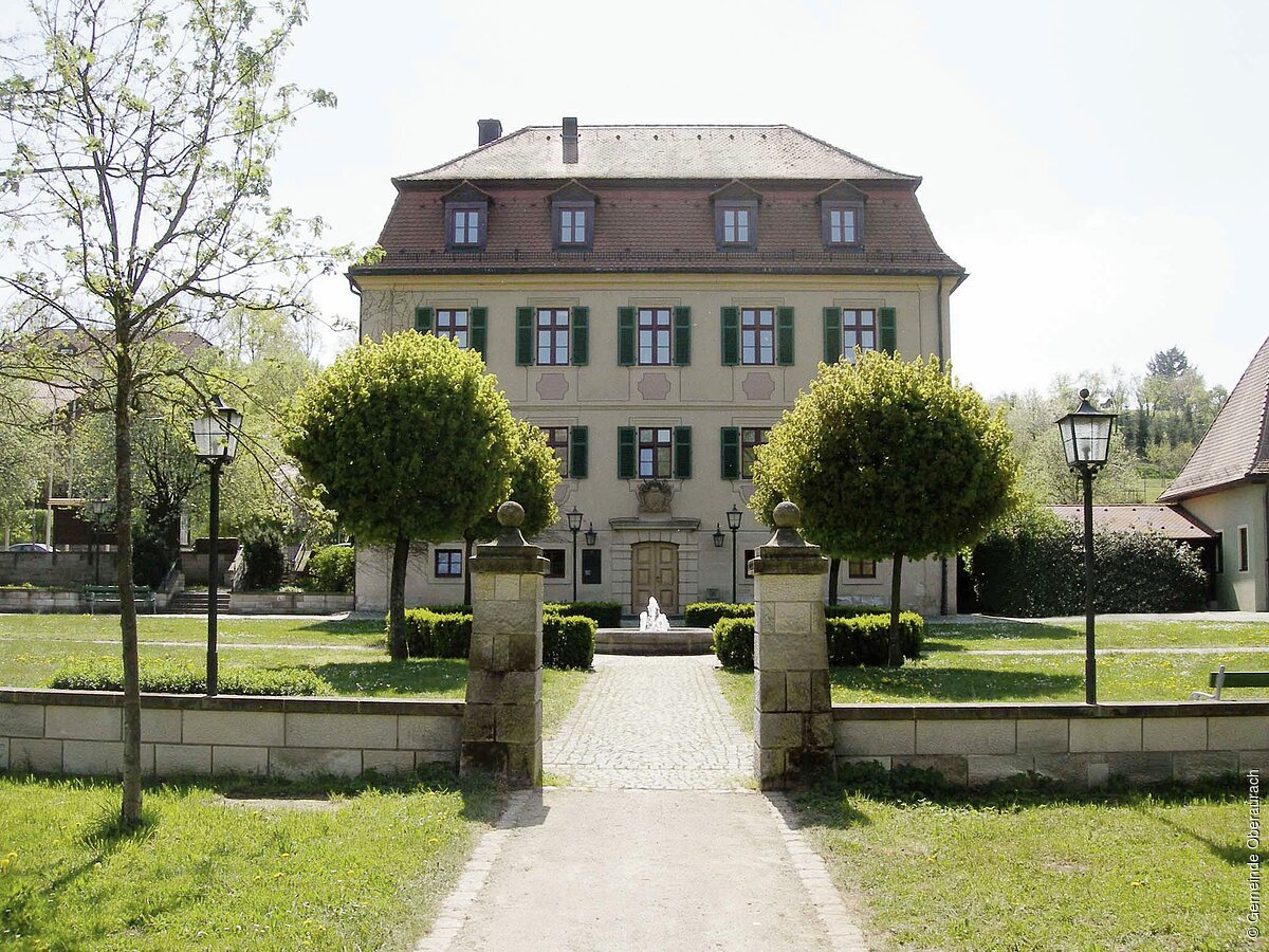 Rathaus mit Paranlage (Oberaurach, Steigerwald)