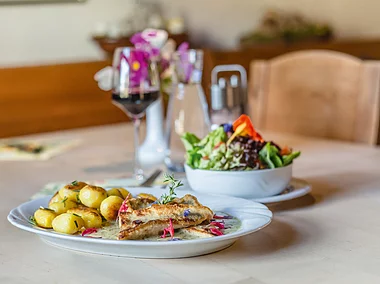 Fisch aus heimischen Gewässern - Restaurant - Weinstube Hammerschmiedsmühle